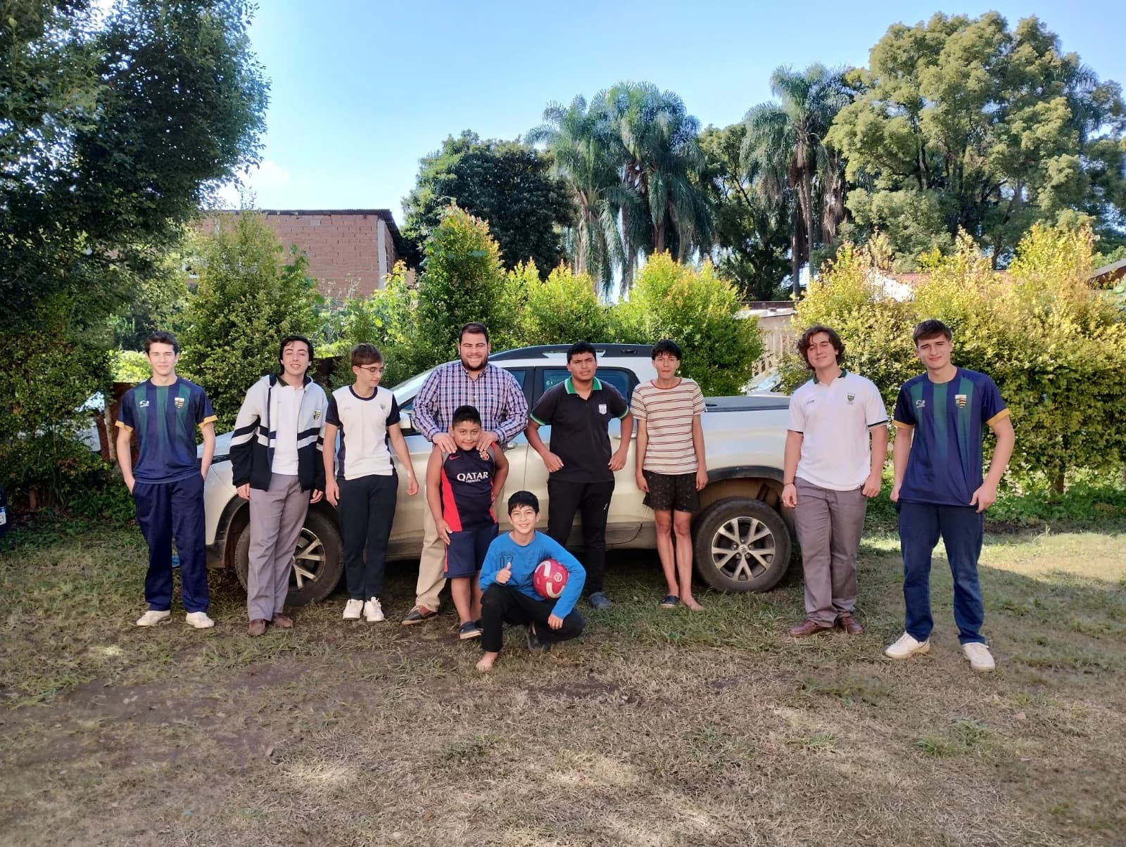 Comunidad de Hay Pique reunida en una actividad compartida